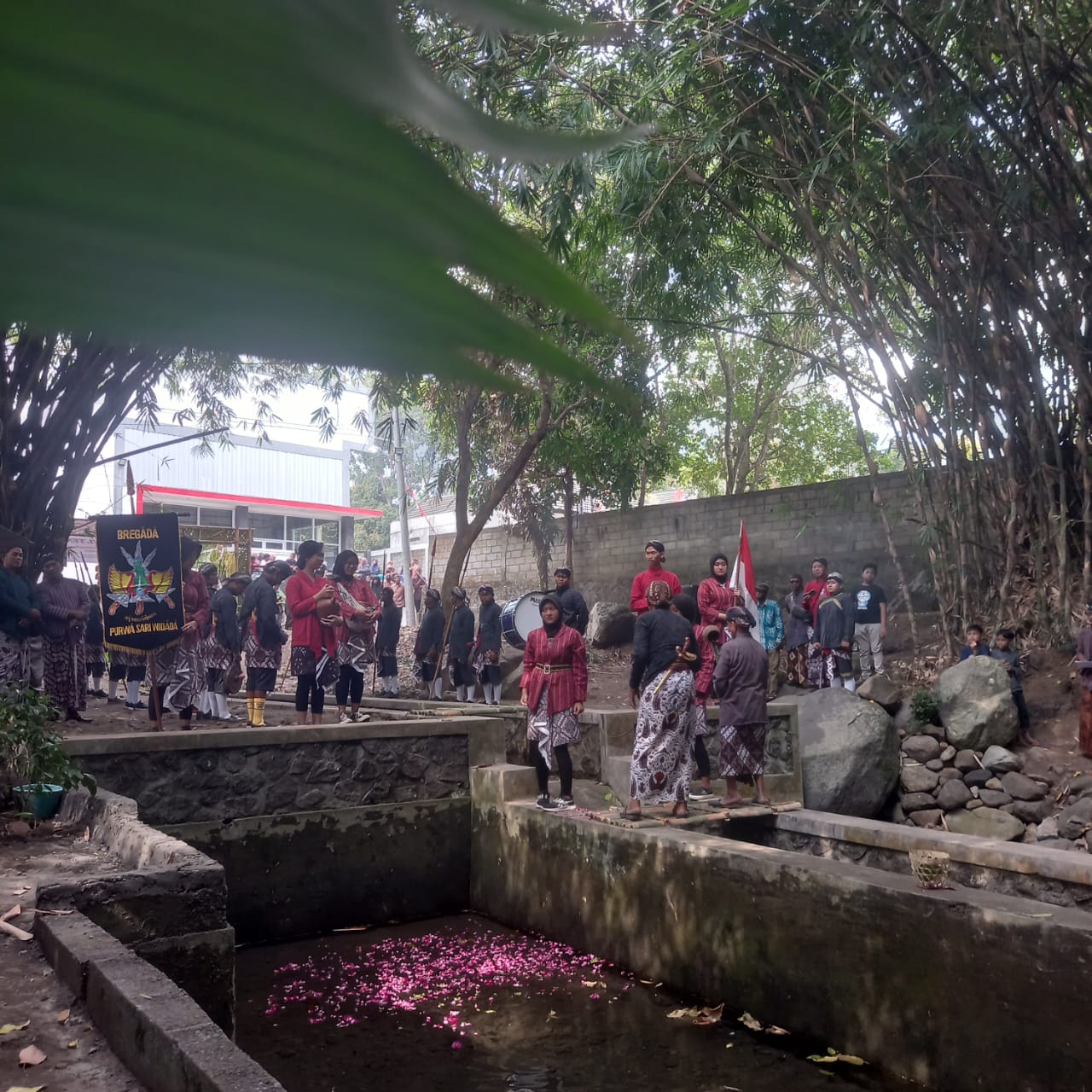 MERTI UMBUL TEMANTEN